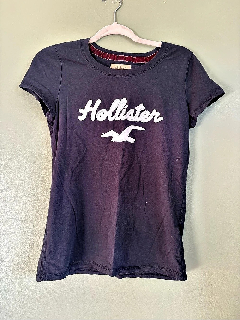 Hollister California Women’s Large Navy Blue Logo Graphic T-Shirt Y2K
